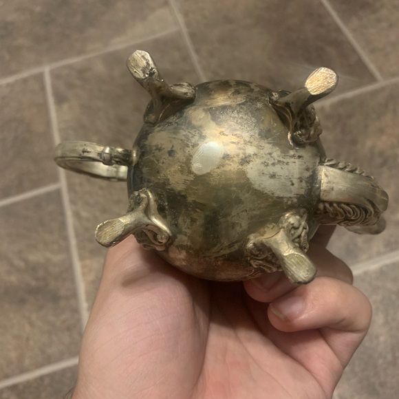 Vintage International Silver Co silver plated Creamer with lid. 5.5 Tall X 6.5 W - Picture 4 of 8